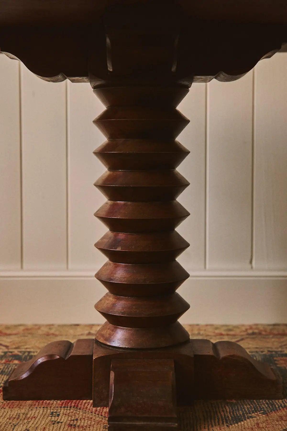 Table en marqueterie damier