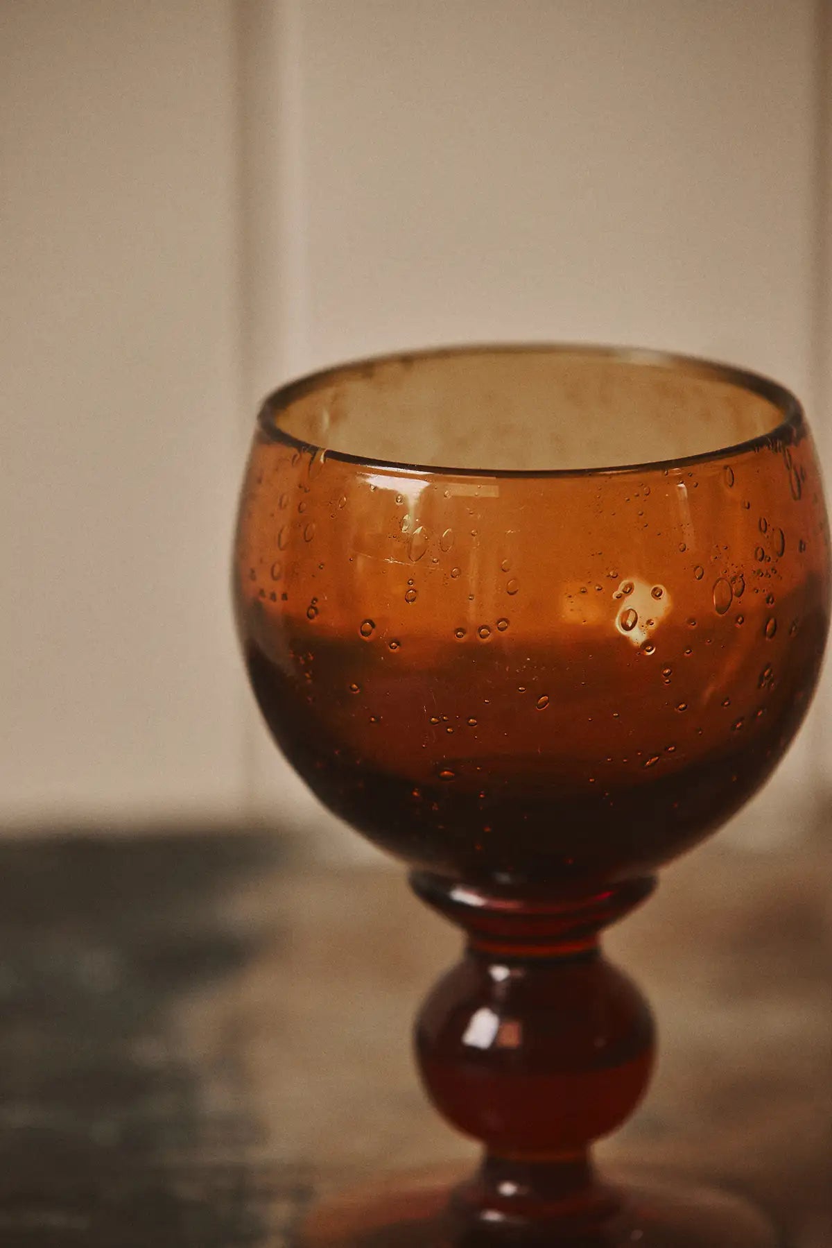 Verres Biot ambrés