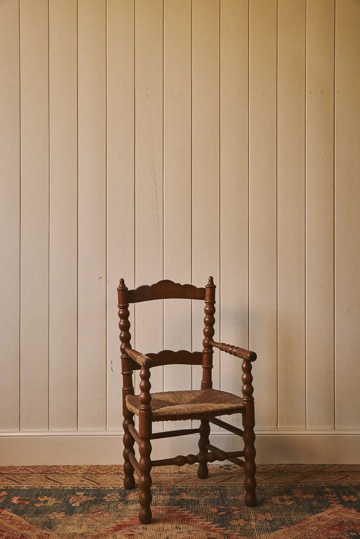 Chaise d'enfant en bois