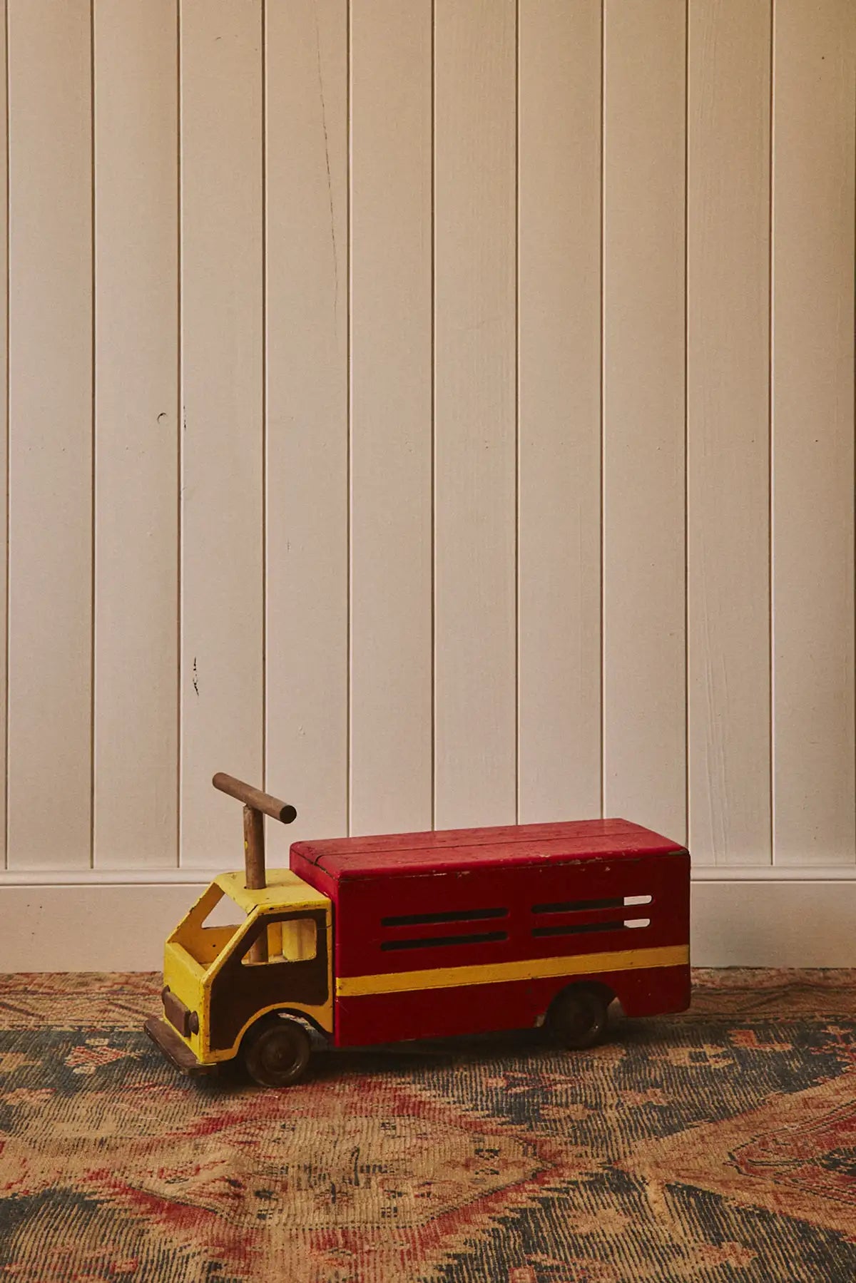 Camion porteur en bois pour enfant
