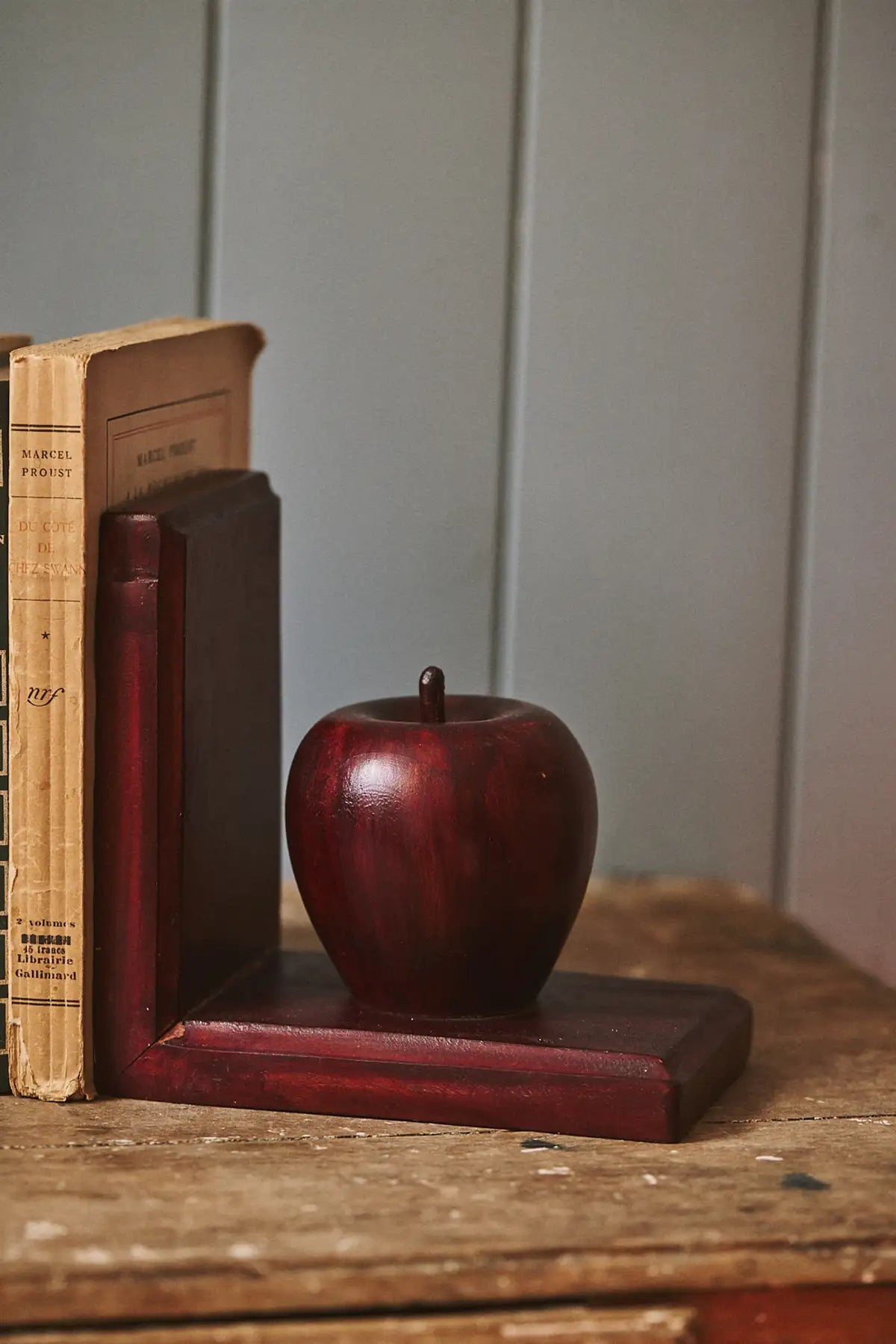 Paire de serre-livres pommes