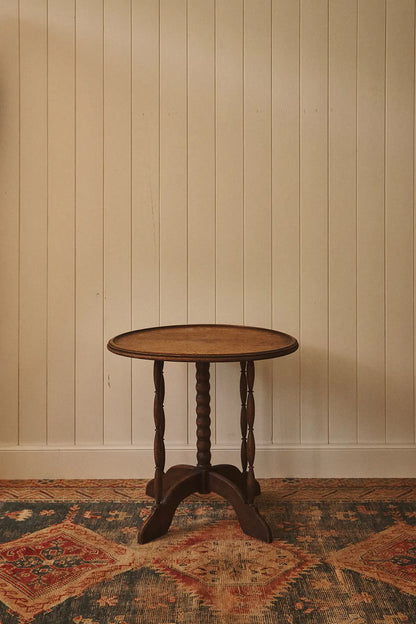 Table d’appoint en bois ronde