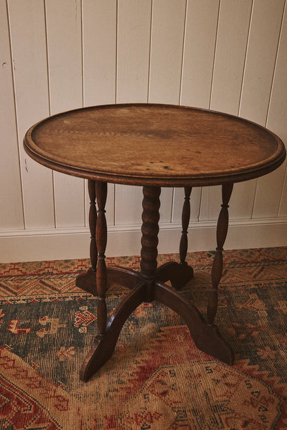 Table d’appoint en bois ronde