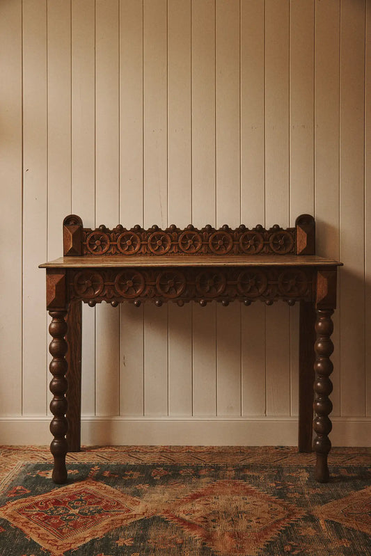 Console sculptée