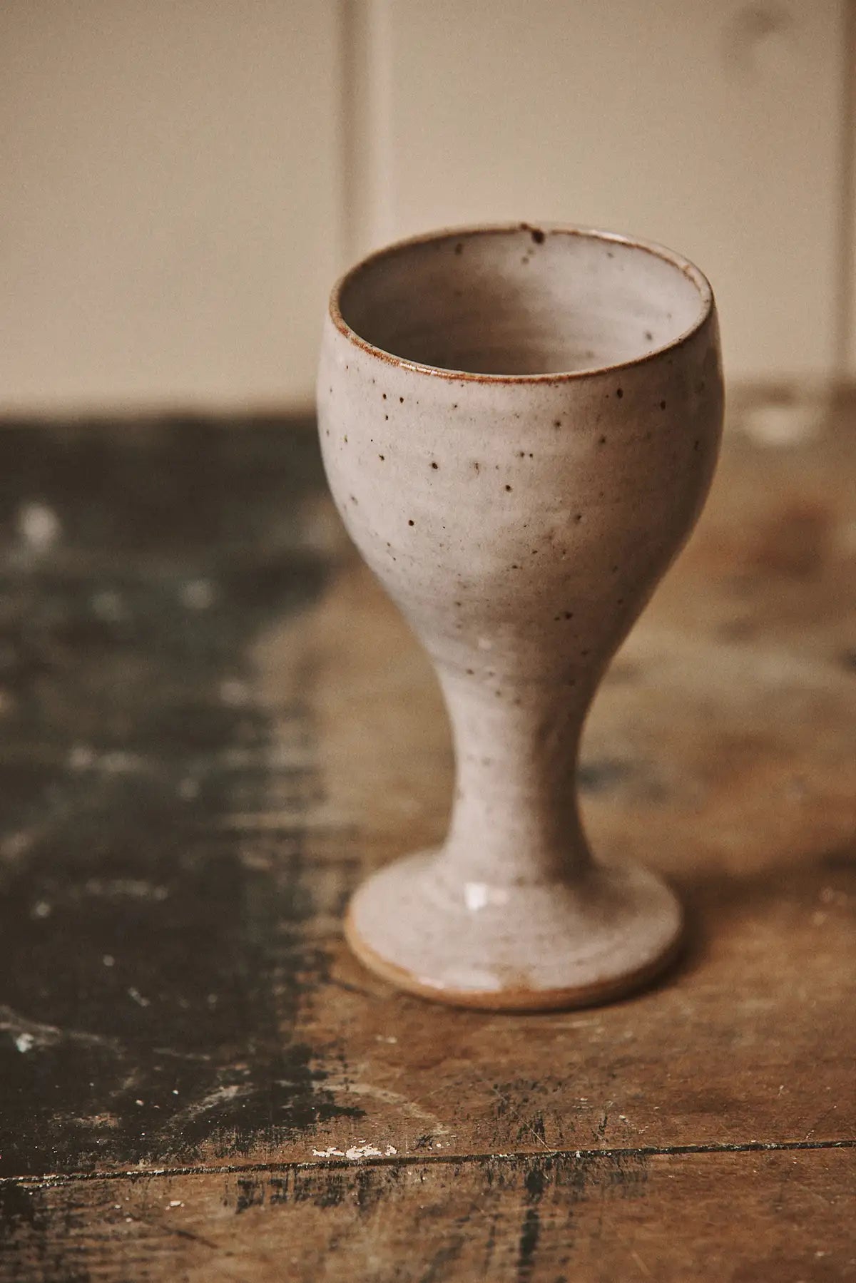 Set de 4 verres en grès sur pied