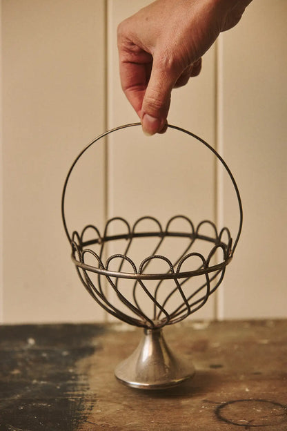 Petite coupe en métal