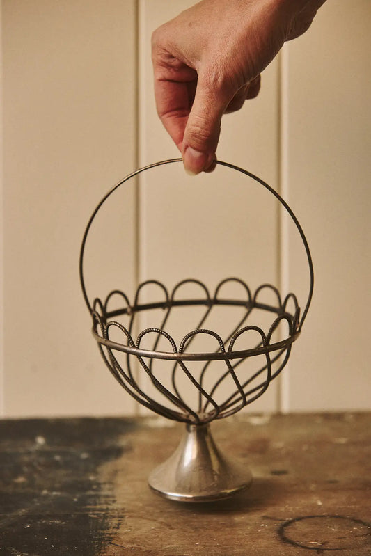 Petite coupe en métal