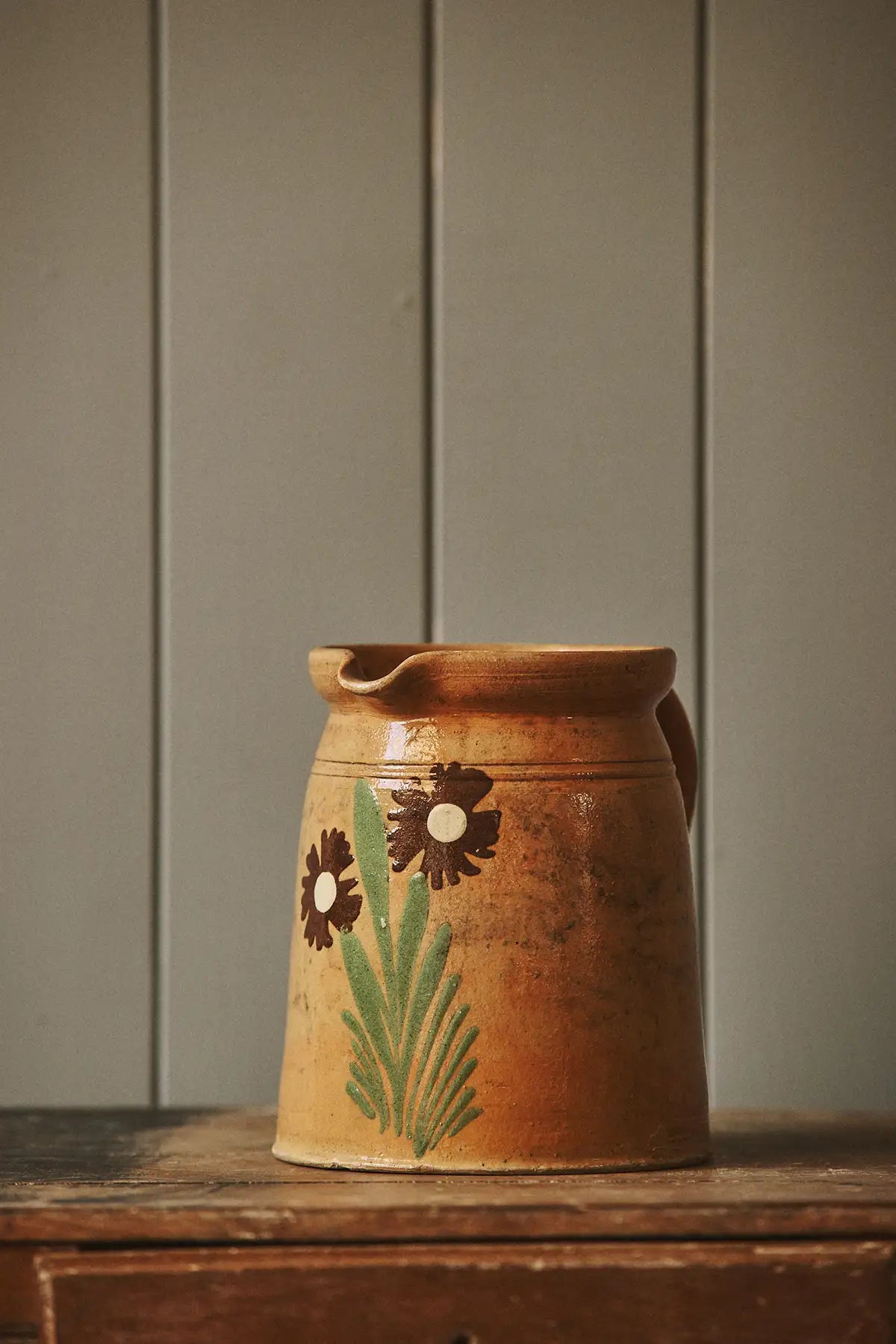 Pichet motif fleurs