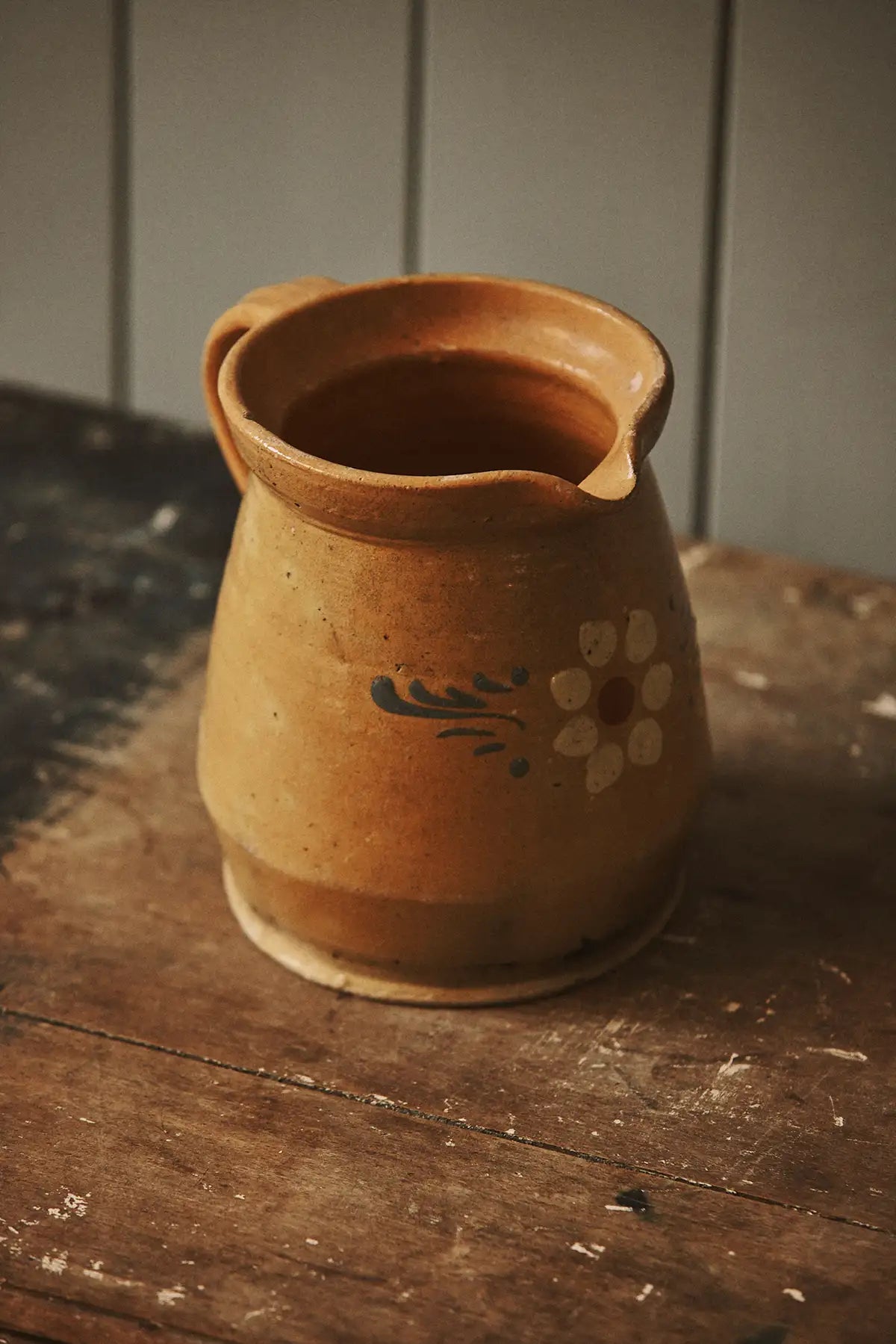 Pichet motif fleur