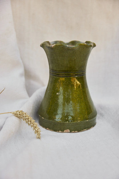 Vase émaillé vert