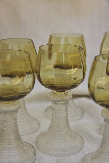 Ensemble de 8 verres Roemer