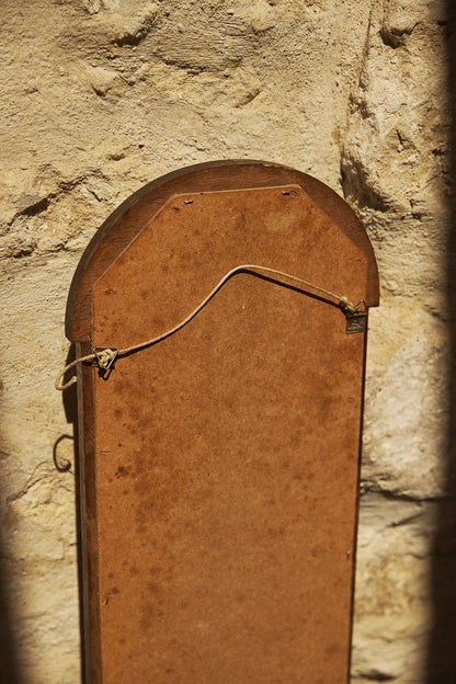 Miroir ancien à silhouette ogive