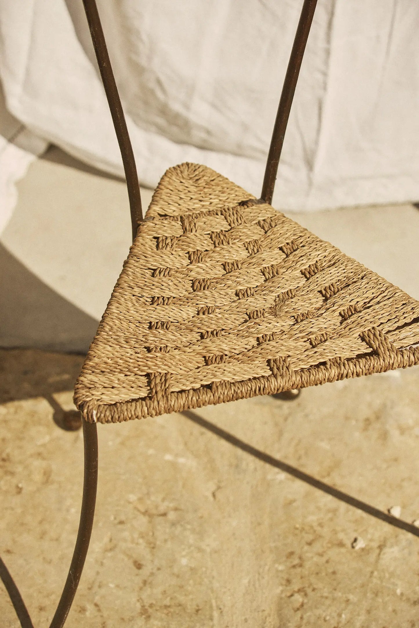 Chaise en corde et fer forgé