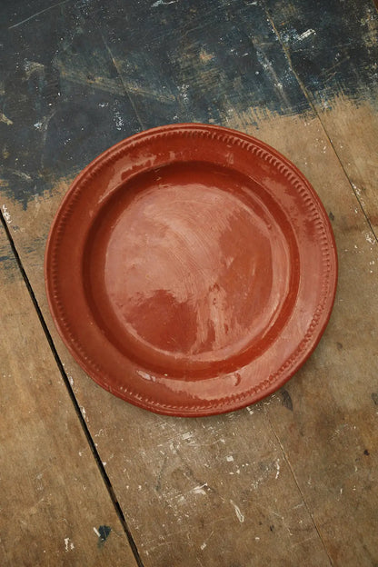 Paire de petites assiettes marrons