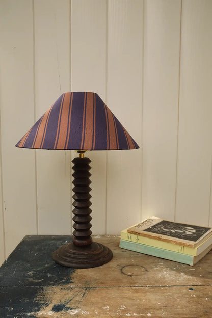 Lampe en bois tourné attribuée à Charles Dudouyt