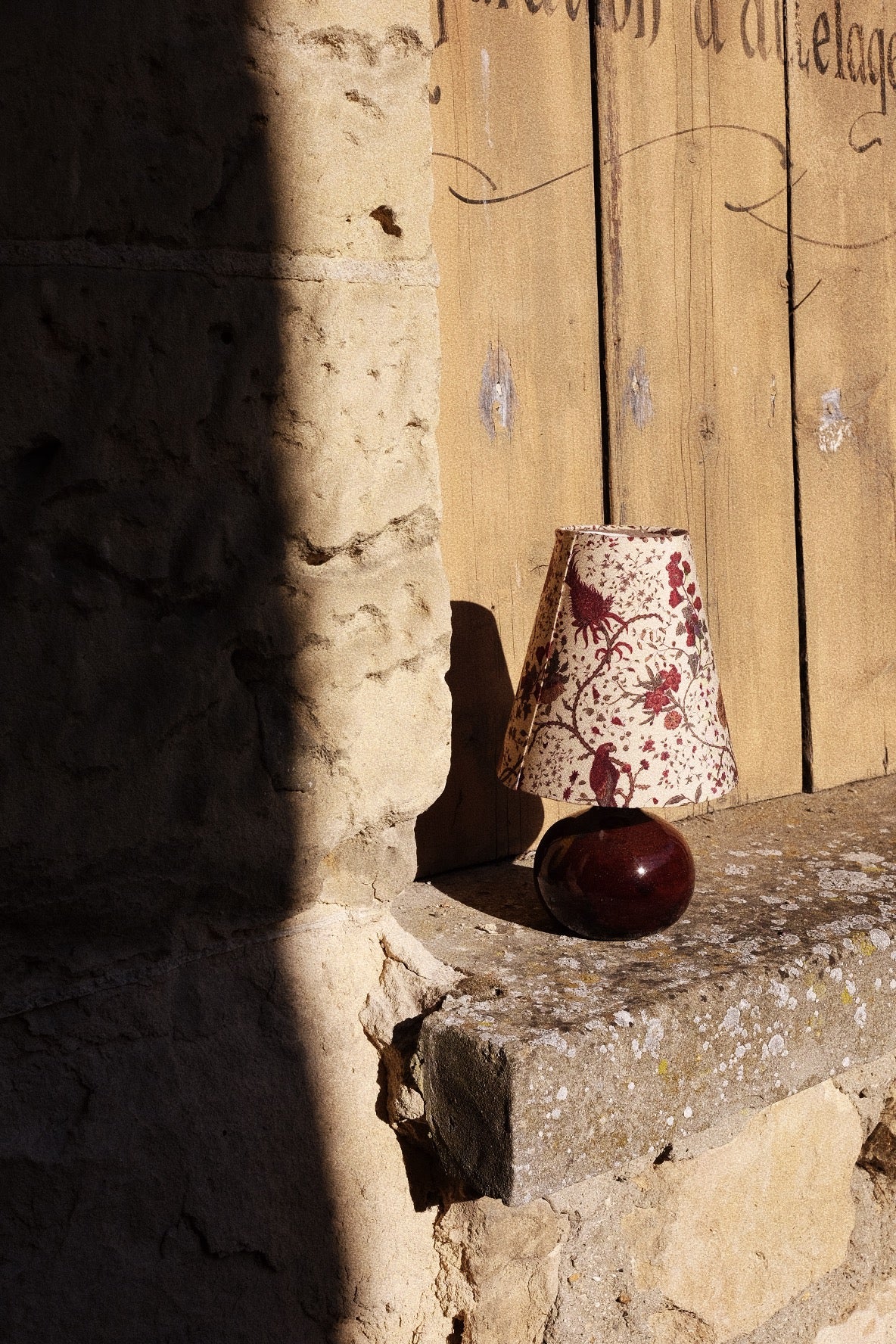 Petite lampe en céramique abat jour soie