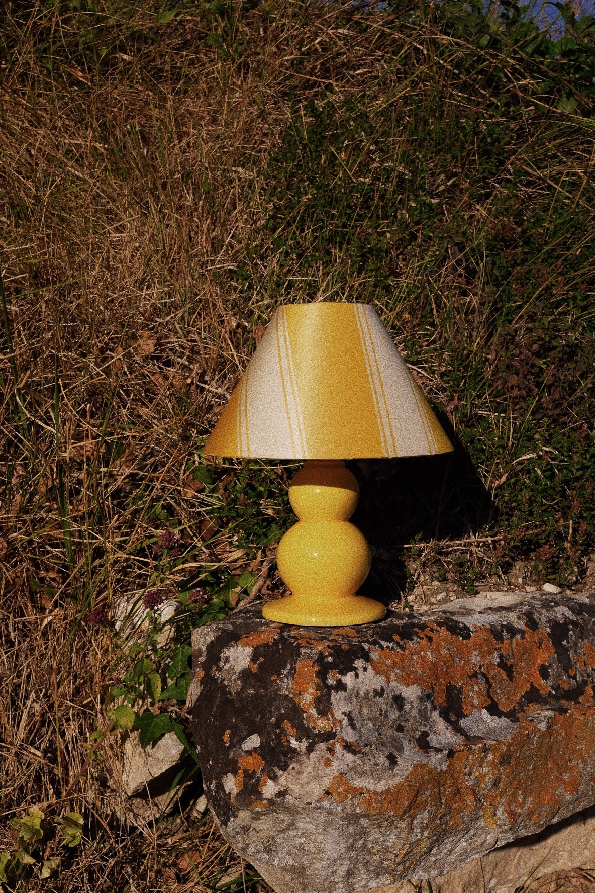 Lampe jaune pied céramique